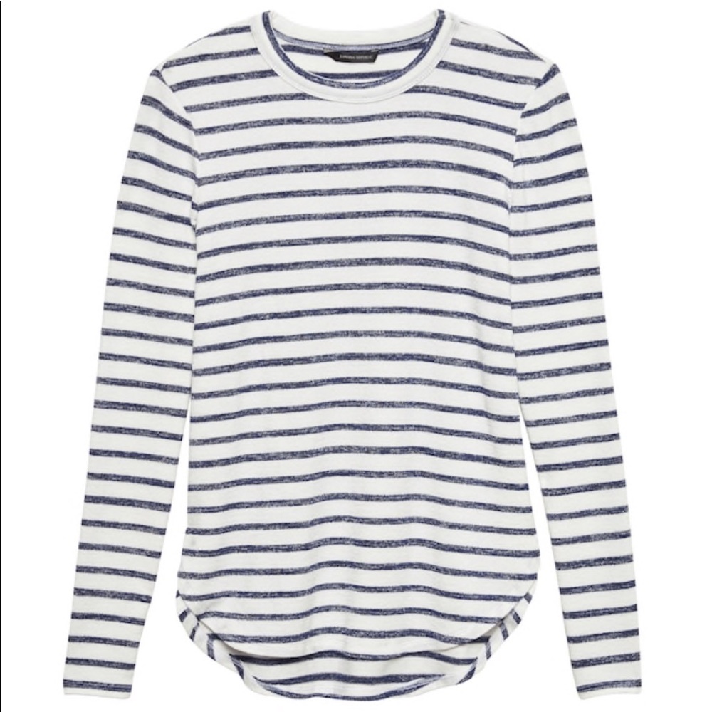 Banana republic t shirt